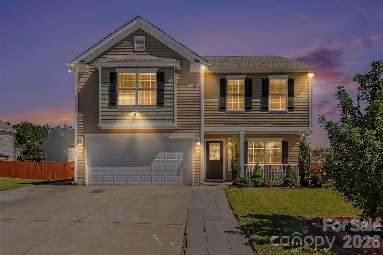 8824 Merrie Rose Ave., Charlotte, NC 28213