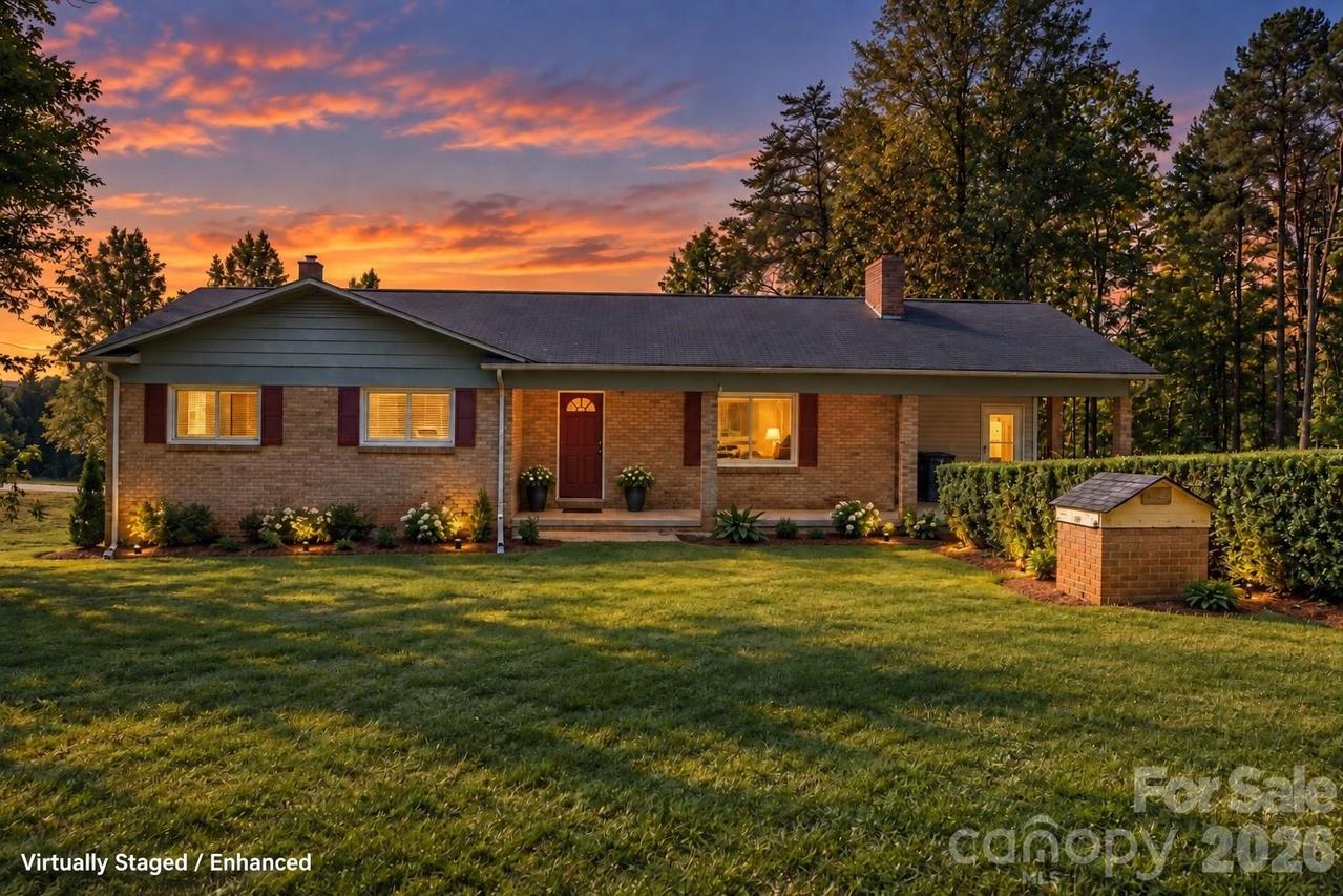 1771 Laura Ln., Lenoir, NC 28645