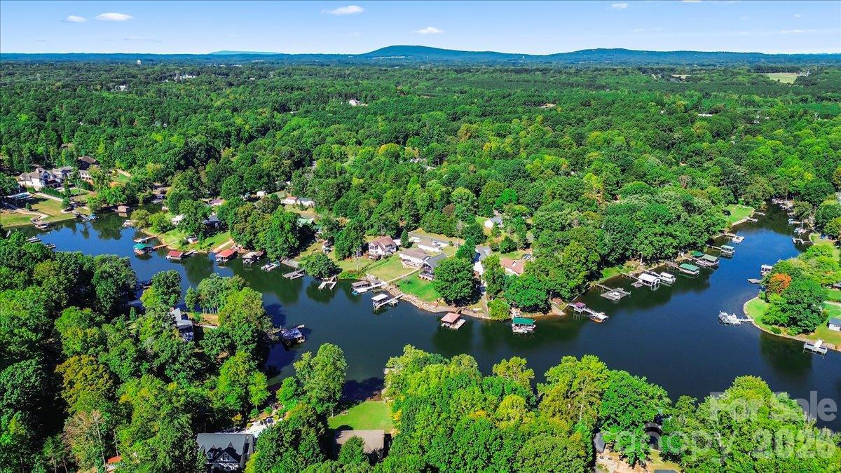 7177 Executive Cir., Denver, NC 28037