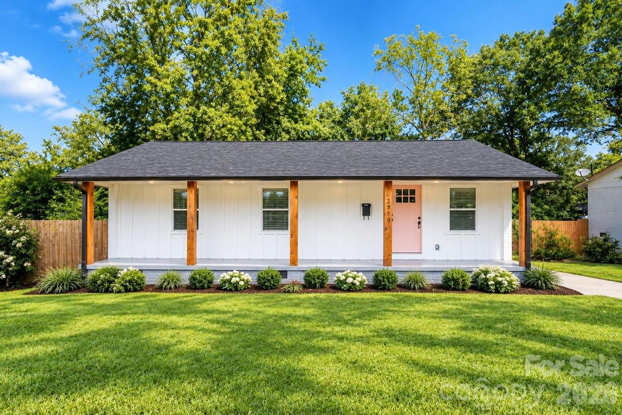 2520 Alleghany St., Charlotte, NC 28208