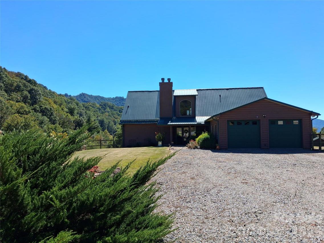 101 Trinity Dr., Clyde, NC 28721