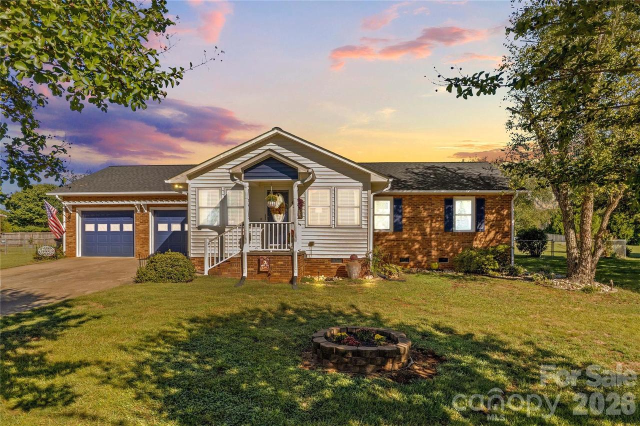 186 Antler Dr., Statesville, NC 28625