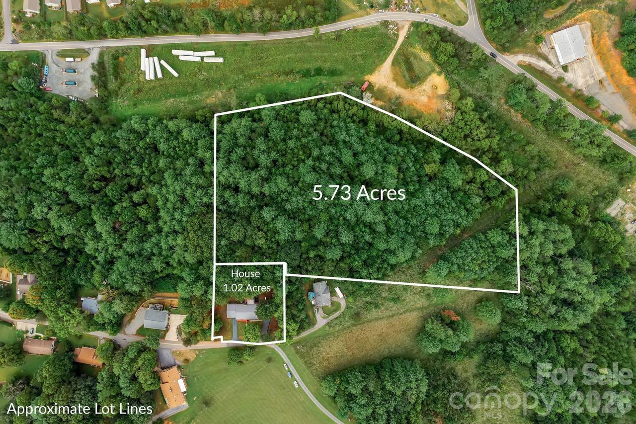 431 Pine Ridge Rd., Mars Hill, NC 28754