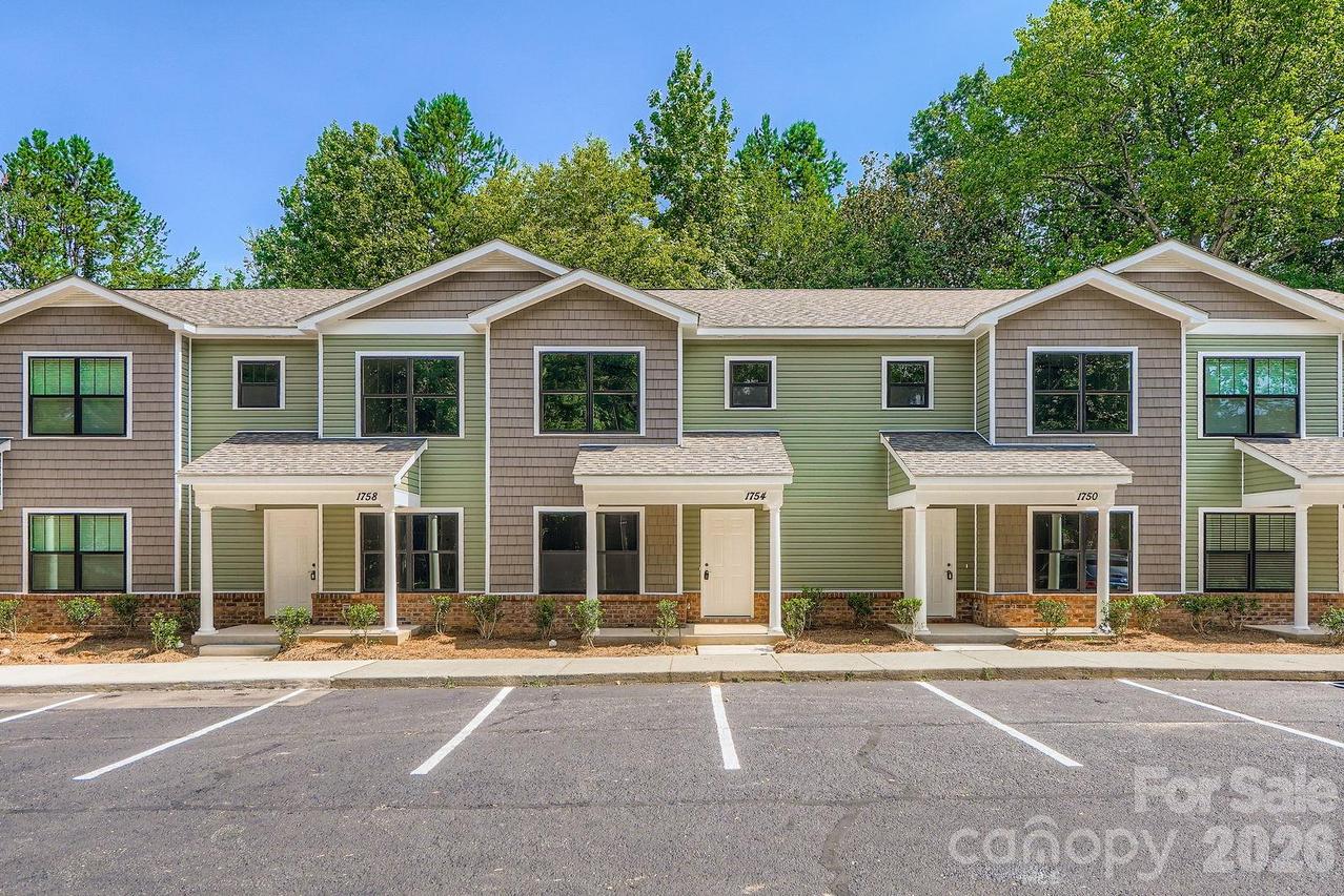 1761 J Julian Ln., Charlotte, NC 28208