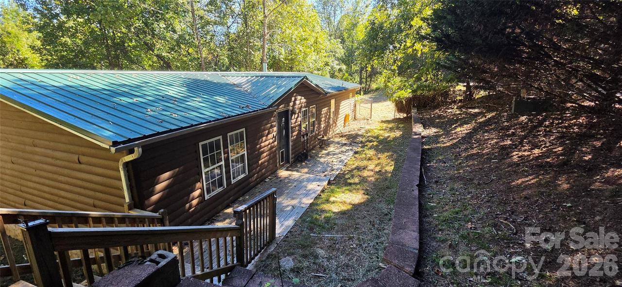 52 Tahkeyostee Ridge, Weaverville, NC 28787