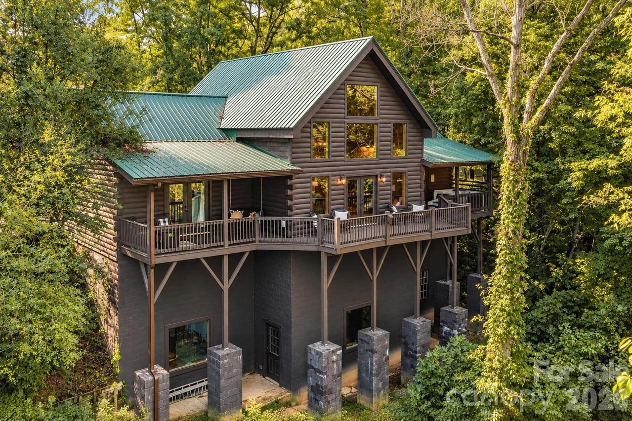 240 Fortner Ave., Bryson City, NC 28713
