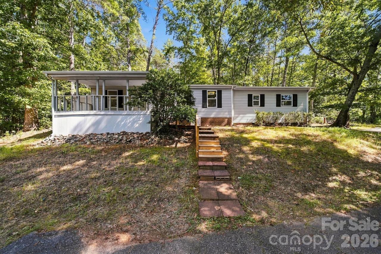 3952 Mountainside School Rd., Lenoir, NC 28645