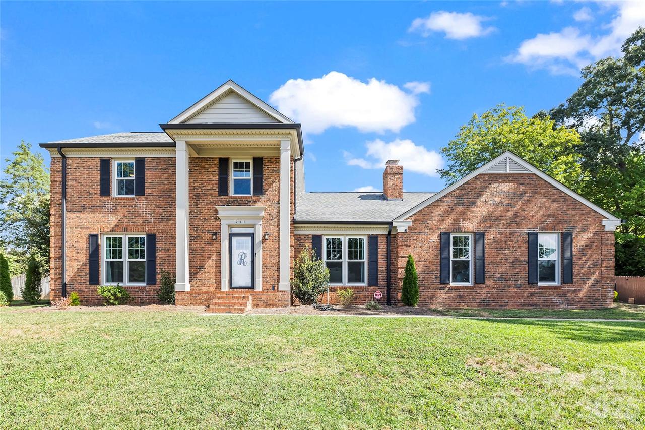 241 Linville Dr., Matthews, NC 28105