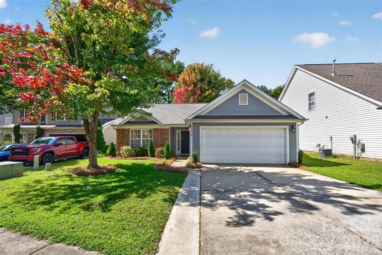 5327 Fernhill Dr., Charlotte, NC 28217