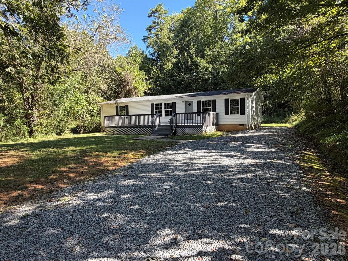 1034 Hidden View Loop, Marion, NC 28752