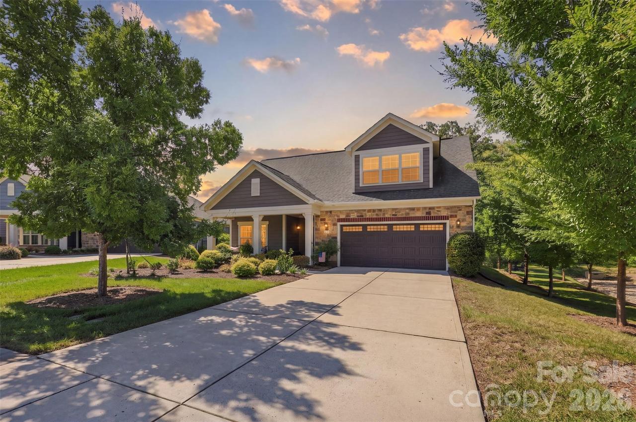 2213 Lincolnshire Ln., Waxhaw, NC 28173