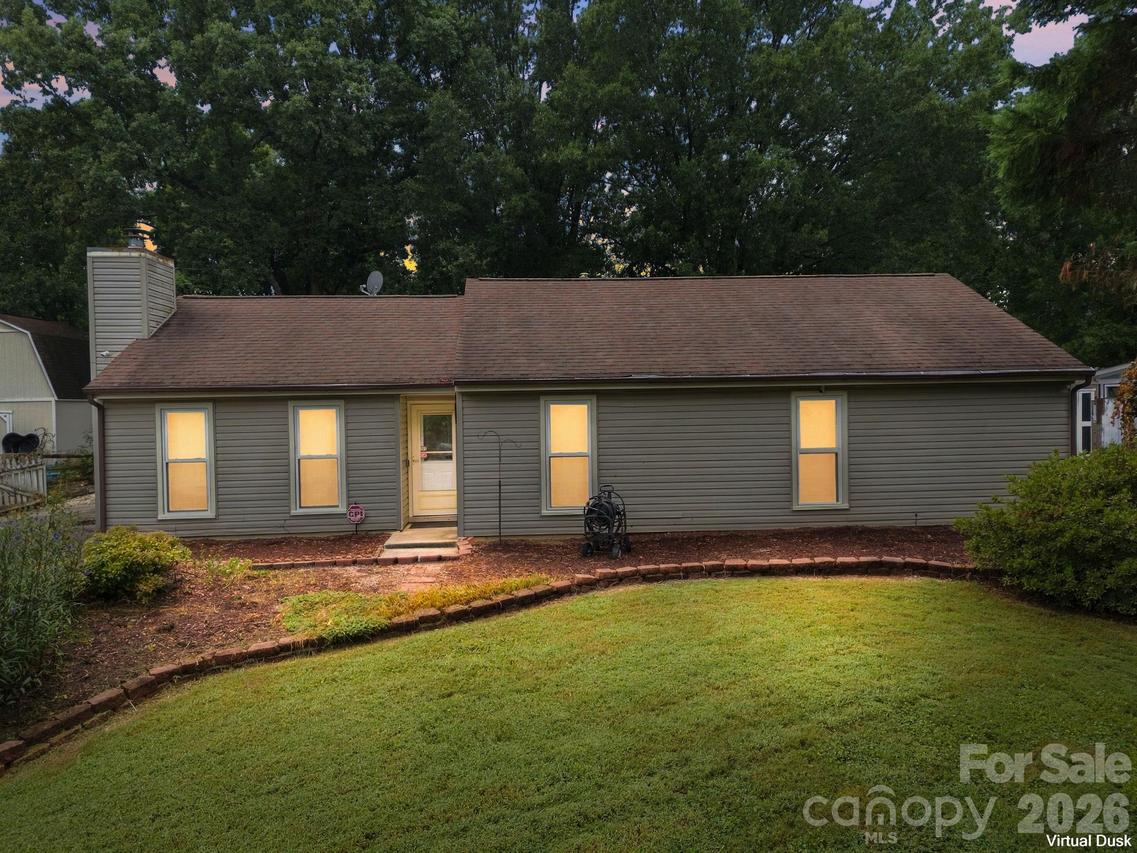 6423 Snow Bird Ln., Charlotte, NC 28227
