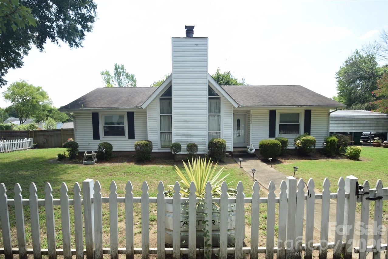 12202 Charing Grove Ln., Charlotte, NC 28273