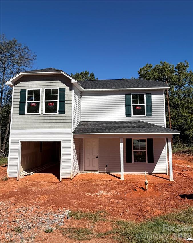 1414 Huggins St., Statesville, NC 28677