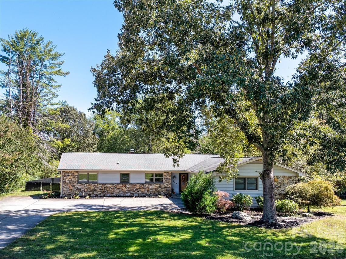 109 N Greenwood Forest Dr., Etowah, NC 28729