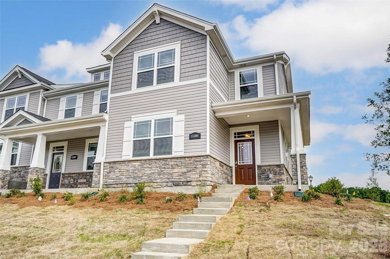 5225 Wyes Oak Ln., Charlotte, NC 28269