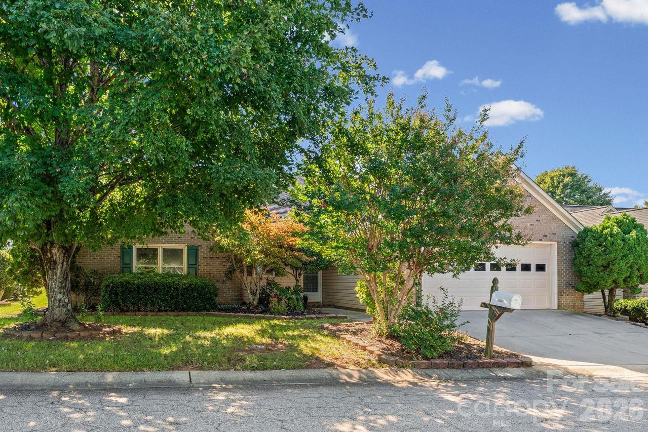 302 Hidden Creek Cir., Salisbury, NC 28147