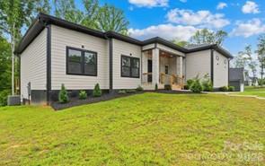 2004 Plain Field Dr., Bessemer City, NC 28016