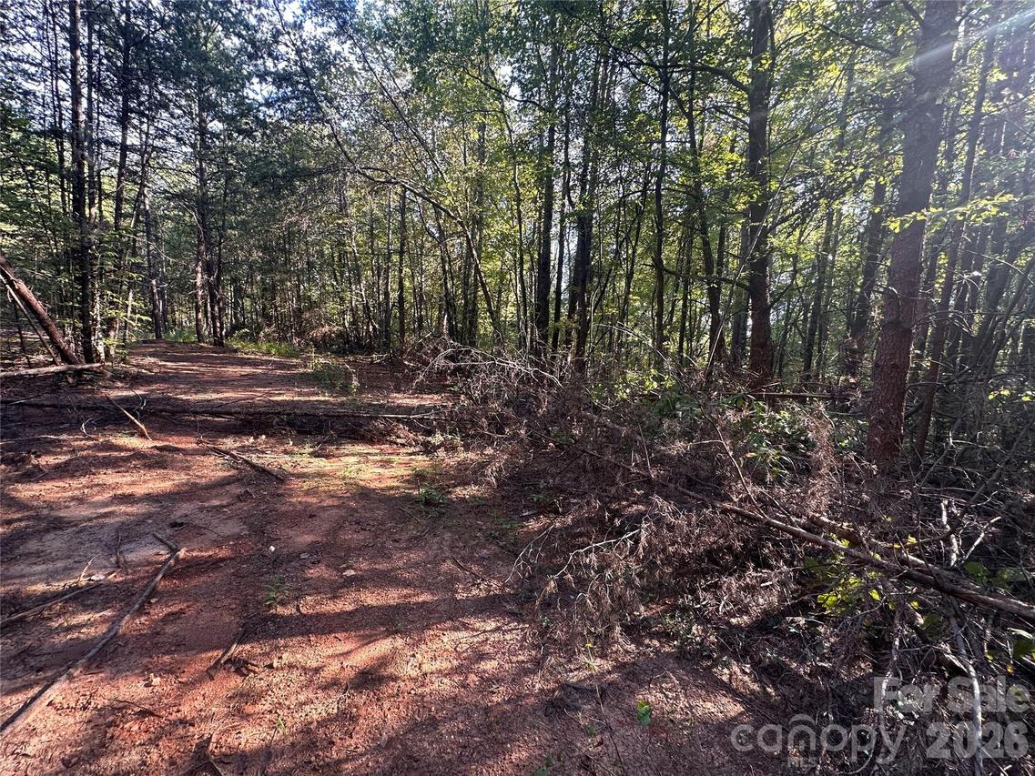 84 Sunrise Tr., Lincolnton, NC 28092