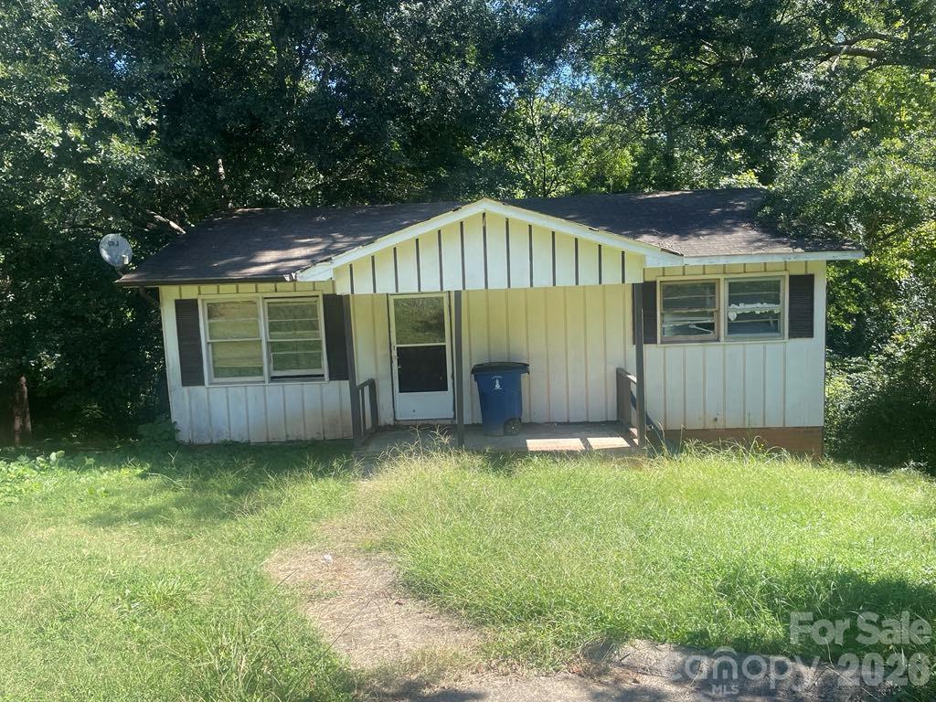 419 Rocky Brook Dr., Shelby, NC 28150