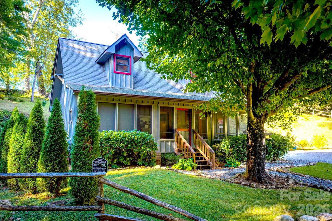 28 Froggy Bottom Tr., Canton, NC 28716