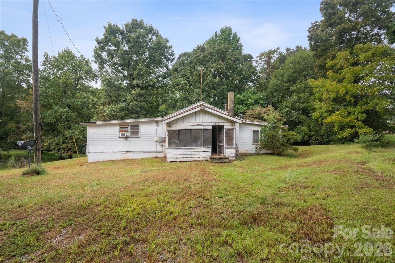 6958 Nc Hwy 9 Hwy., Columbus, NC 28722