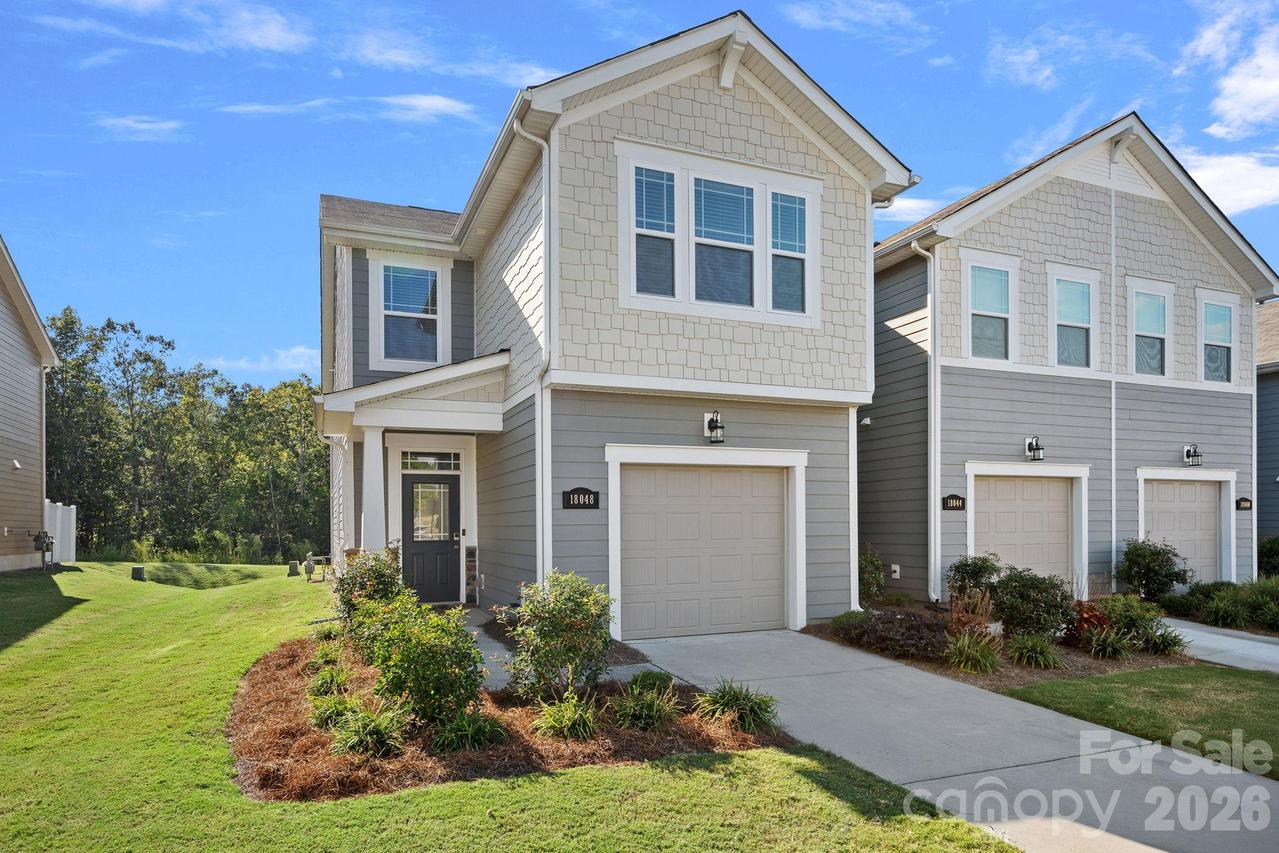 18048 Pear Hawthorne Dr., Huntersville, NC 28078