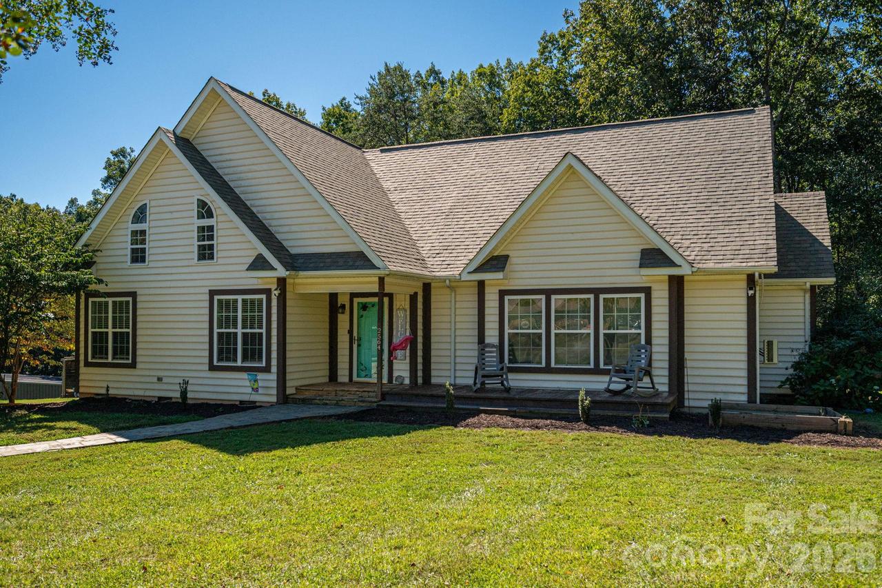 2564 Lynn Mountain Rd., Vale, NC 28168