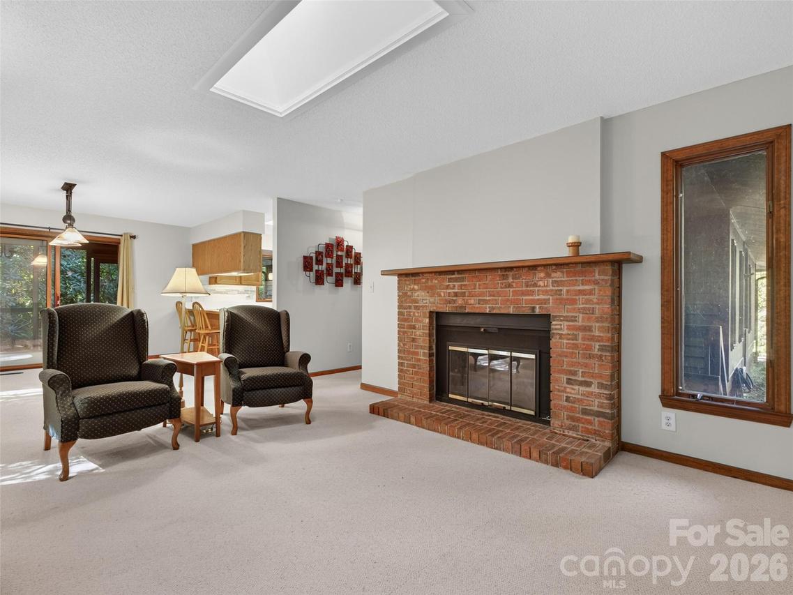 64 Surrey Ln., Brevard, NC 28712