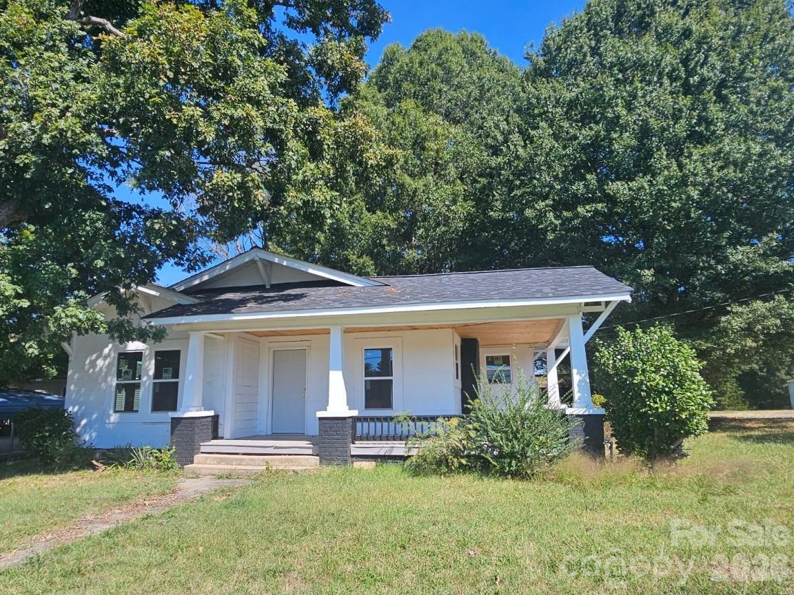 1313 E Maiden Rd., Maiden, NC 28650