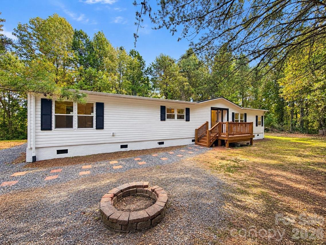 127 Pinnacle Heights Dr., Nebo, NC 28761