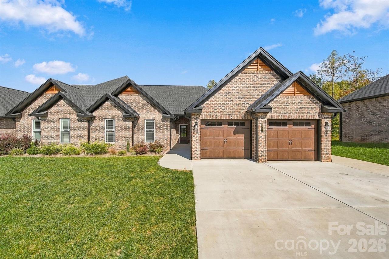 3331 48th Ave., Hickory, NC 28601
