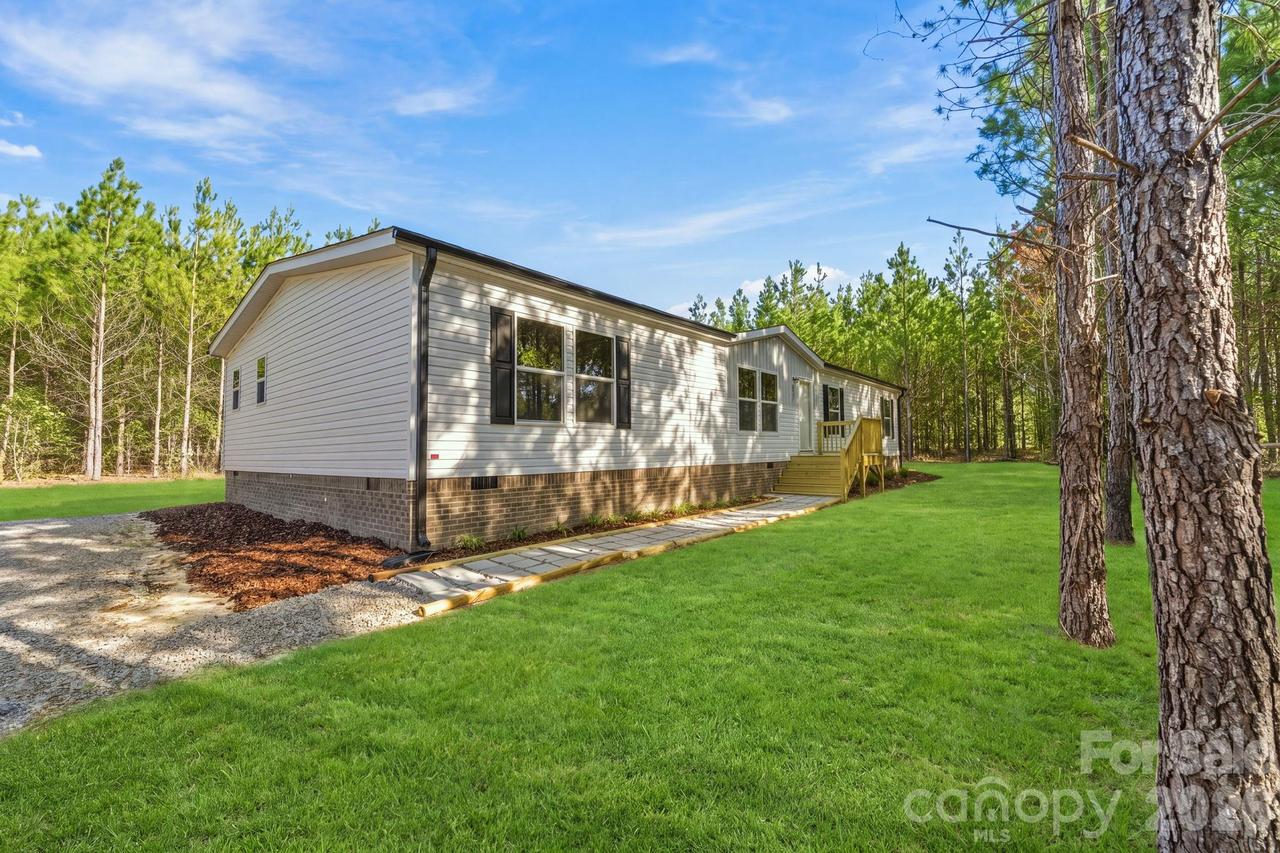 875 Windblow Rd., Jackson Springs, NC 27281