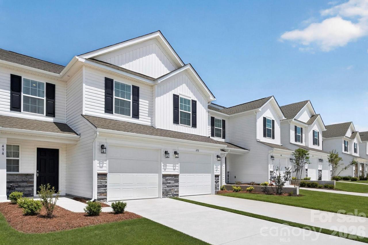412 Sand Dunes Dr. #91, Kannapolis, NC 28081