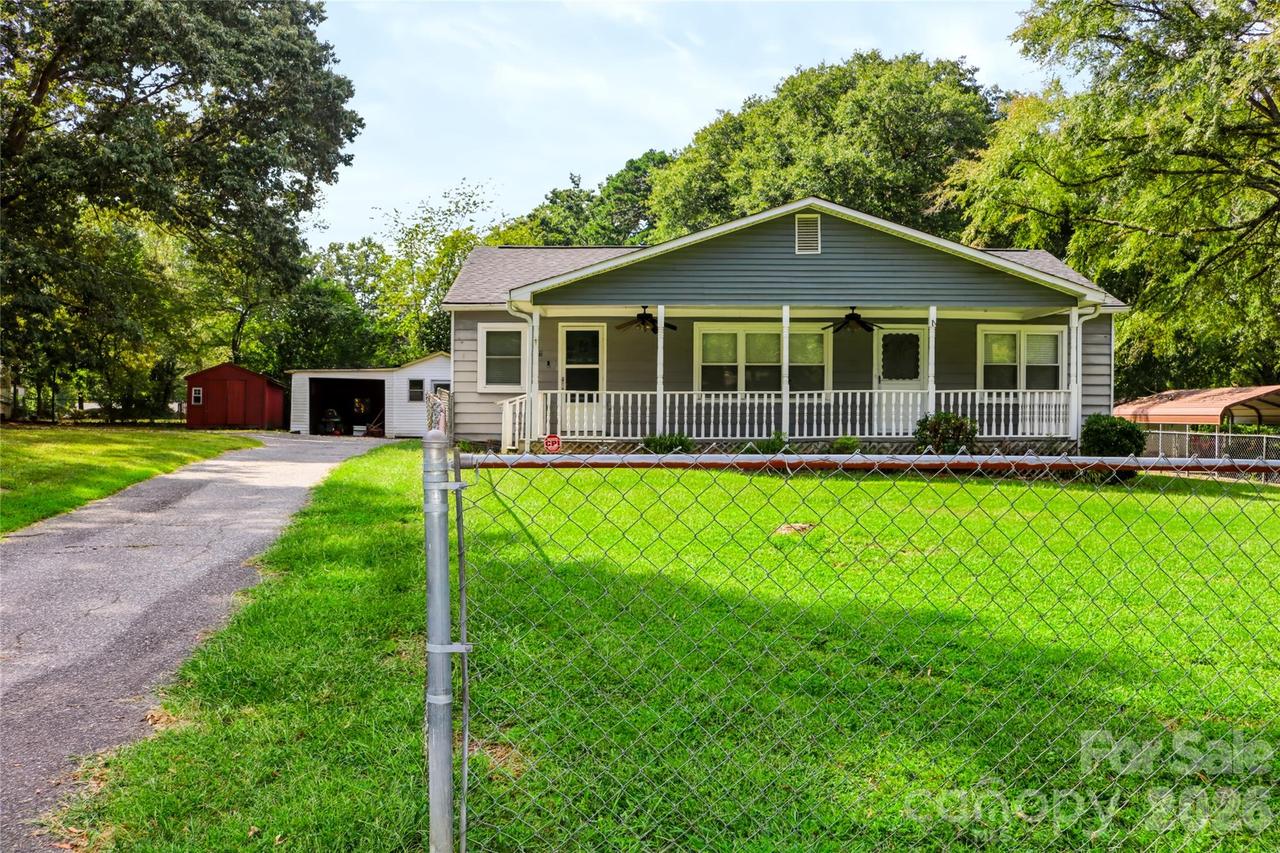 1225 White Ln., Gastonia, NC 28052