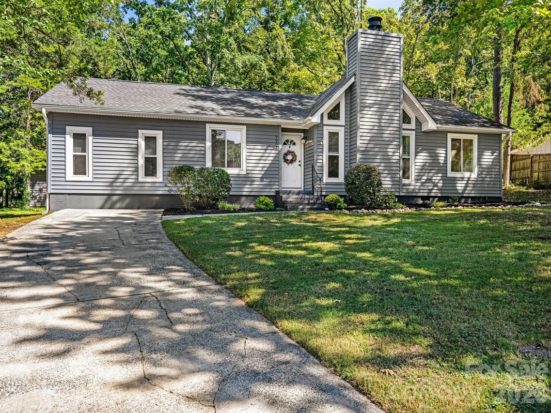 7904 Oakbark Ln., Charlotte, NC 28226