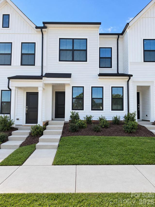6550 Harlech St., Charlotte, NC 28269