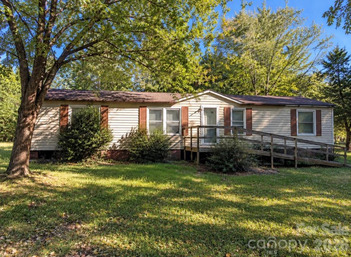 7823 High Terrace Ln., Denver, NC 28037