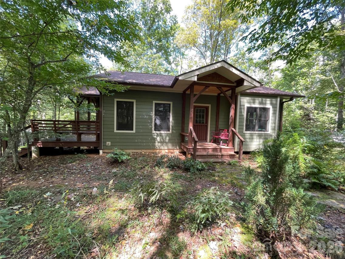 228 Sully Ln., Burnsville, NC 28714