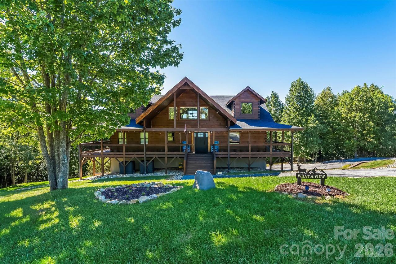 1853 Grandview Peaks Dr., Nebo, NC 28761