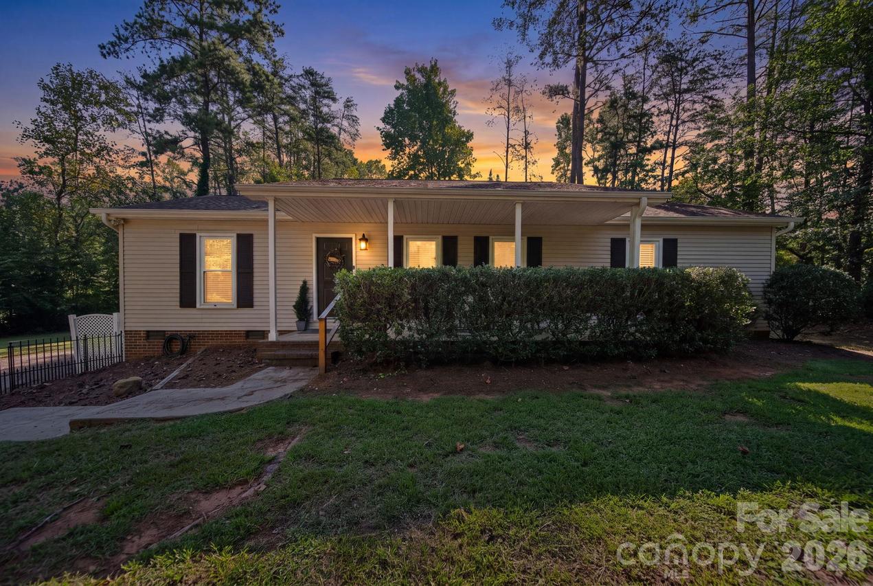 106 Brookridge Ln., Mooresville, NC 28117