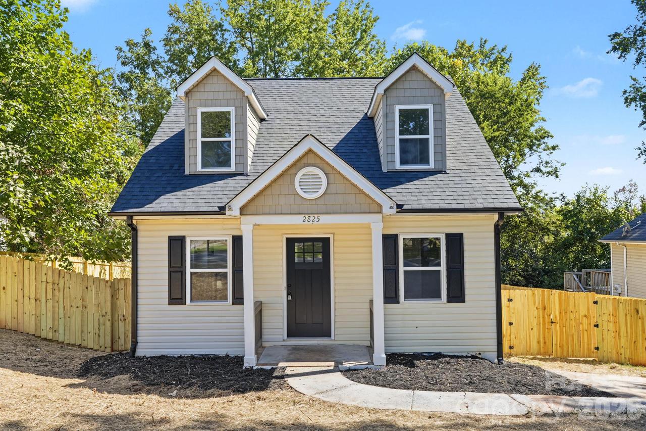 2825 Mayfair Ave., Charlotte, NC 28208