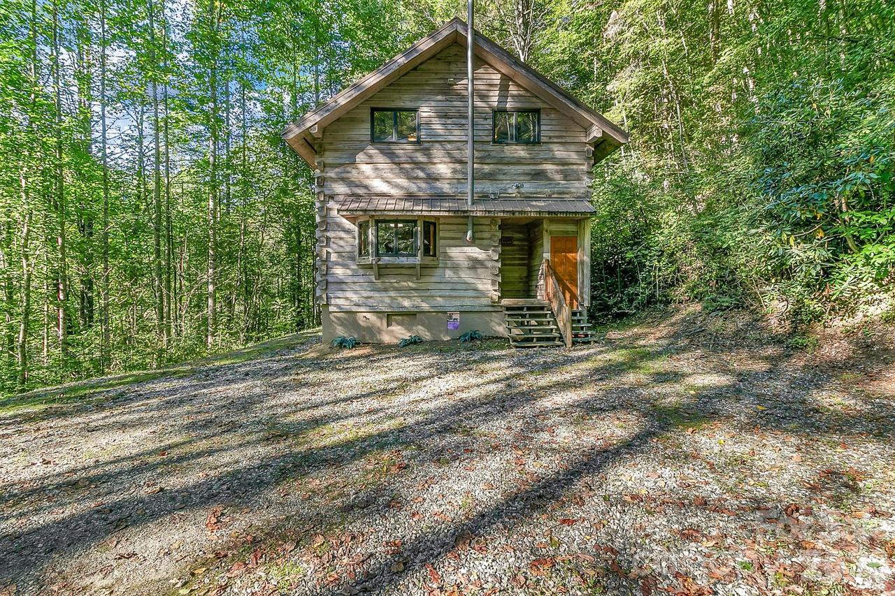 8579 Big Pine Rd., Marshall, NC 28753