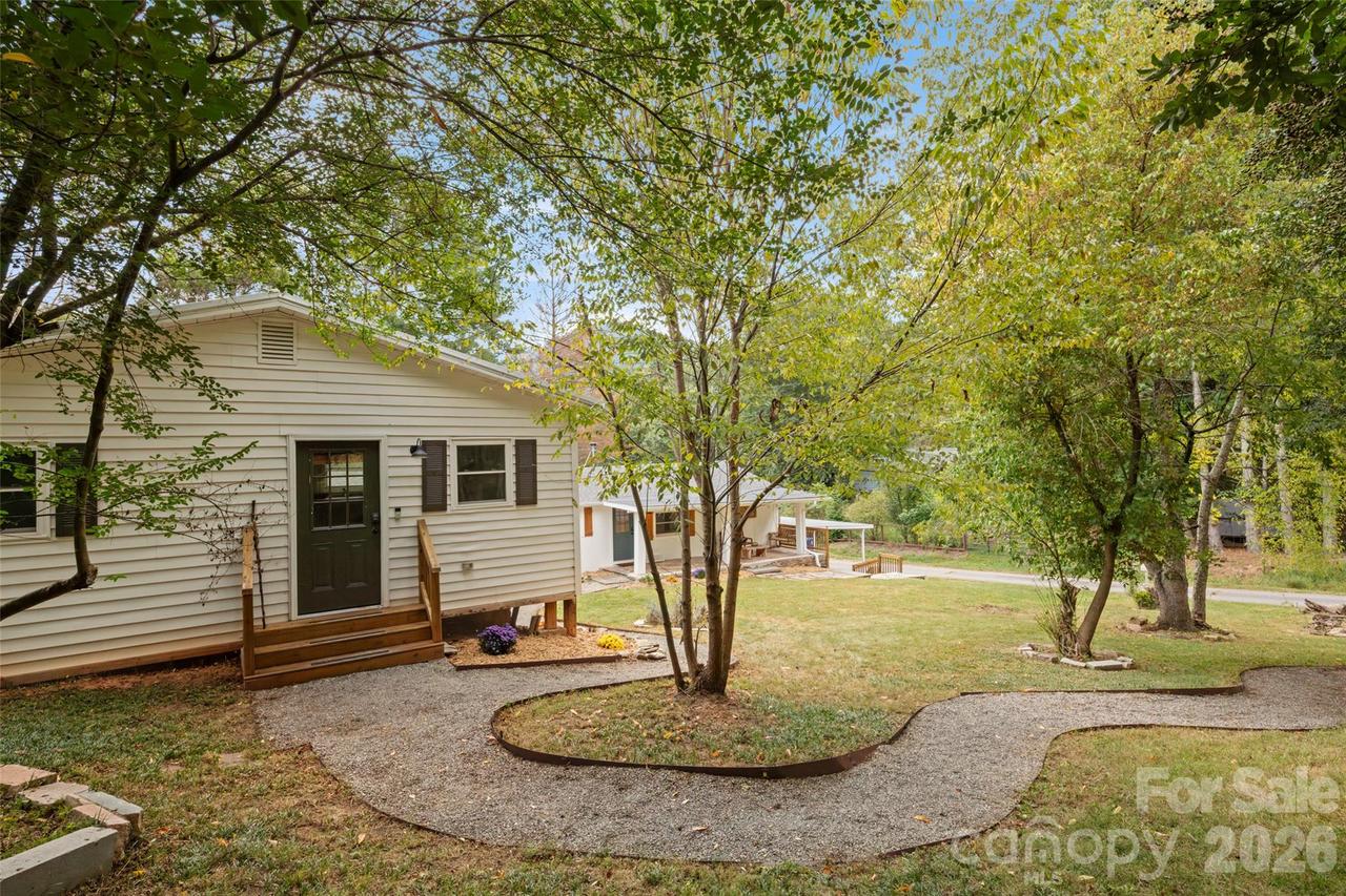 50 Long Cove Rd., Candler, NC 28715