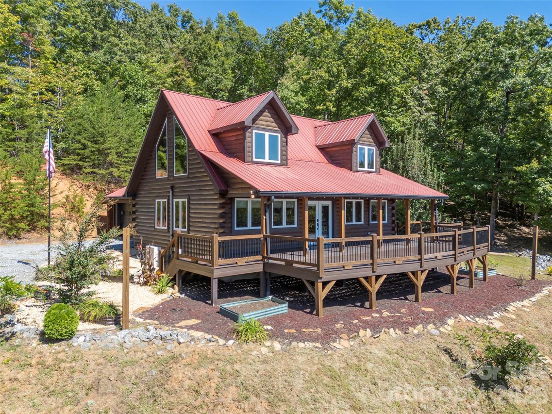 642 Mountain Lookout Dr., Bostic, NC 28018