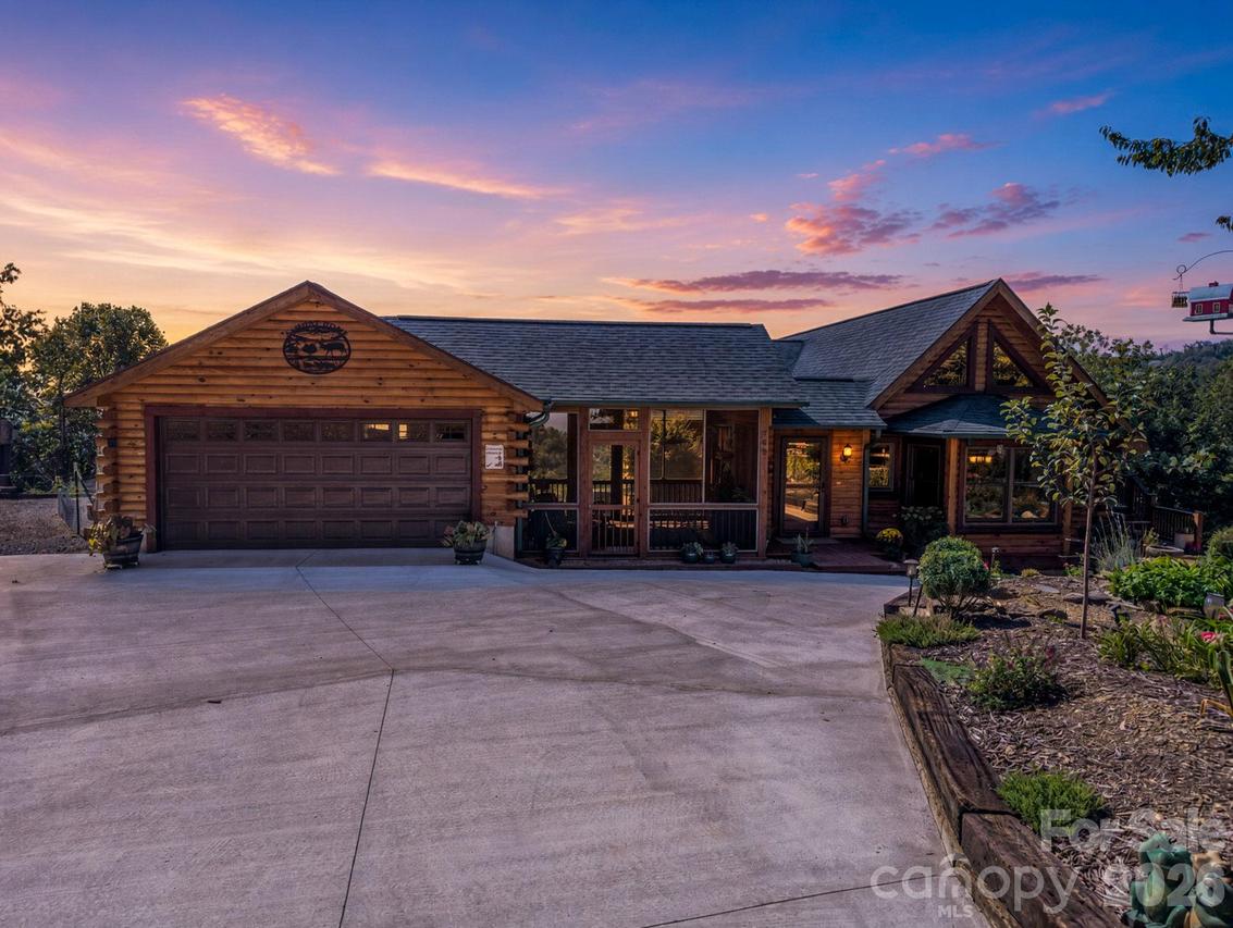 762 Valley View Dr., Bostic, NC 28018