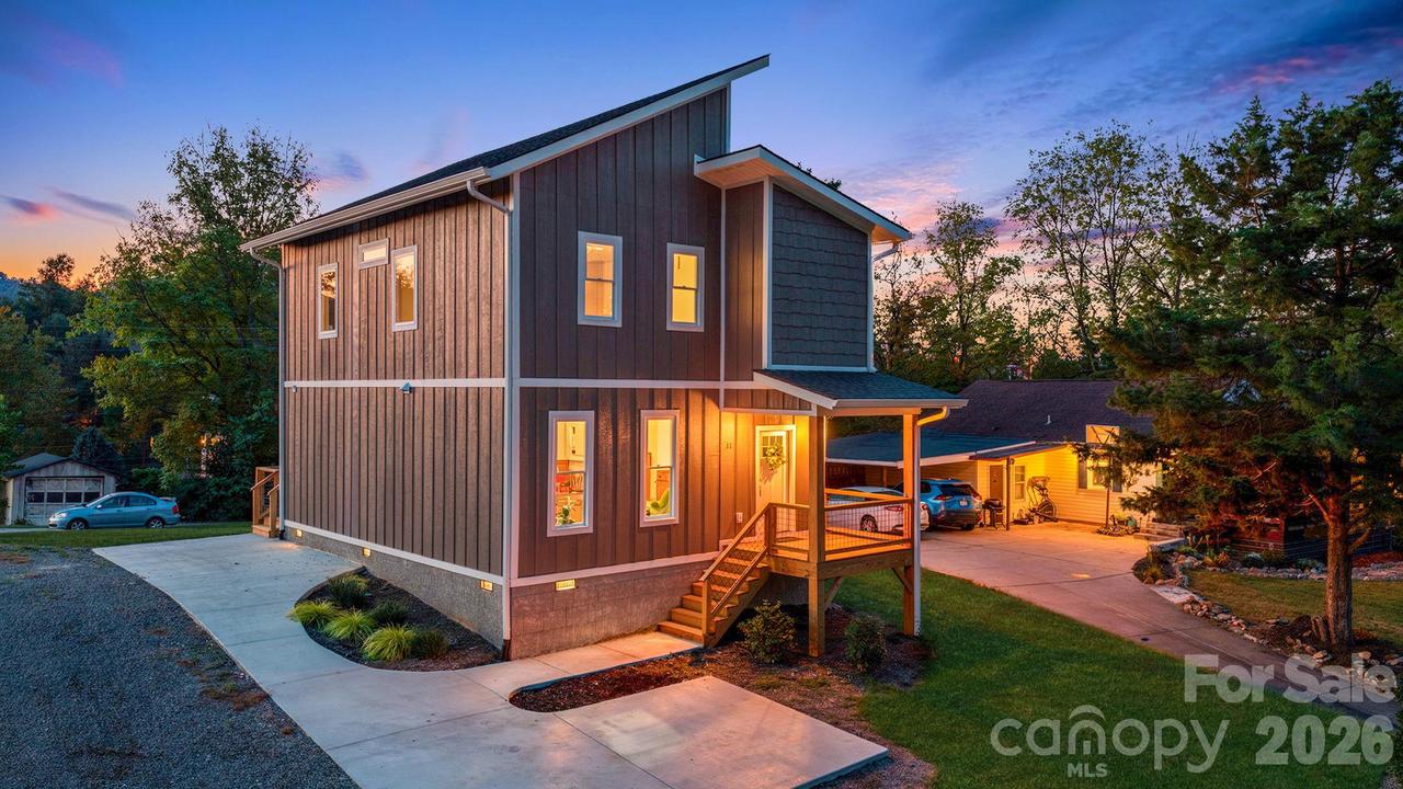 31 Elkwood Ave., Asheville, NC 28804