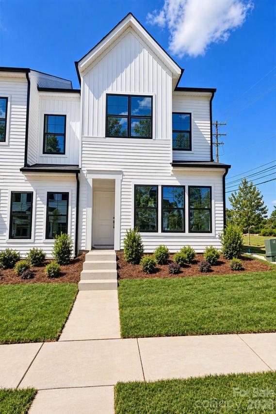 6616 Harlech St., Charlotte, NC 28269