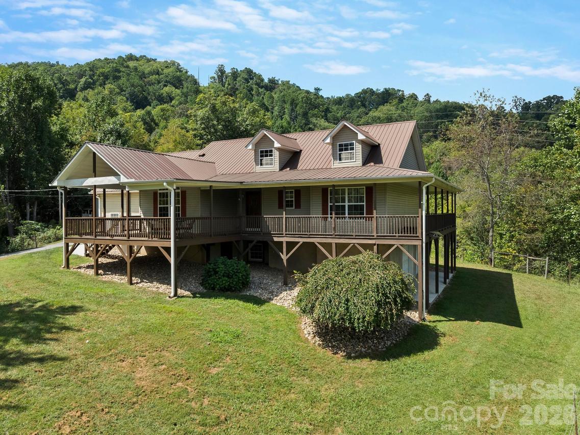 170 Yates Cove Rd., Waynesville, NC 28785