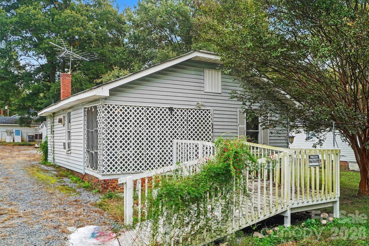 905 Skyland St., Kannapolis, NC 28083